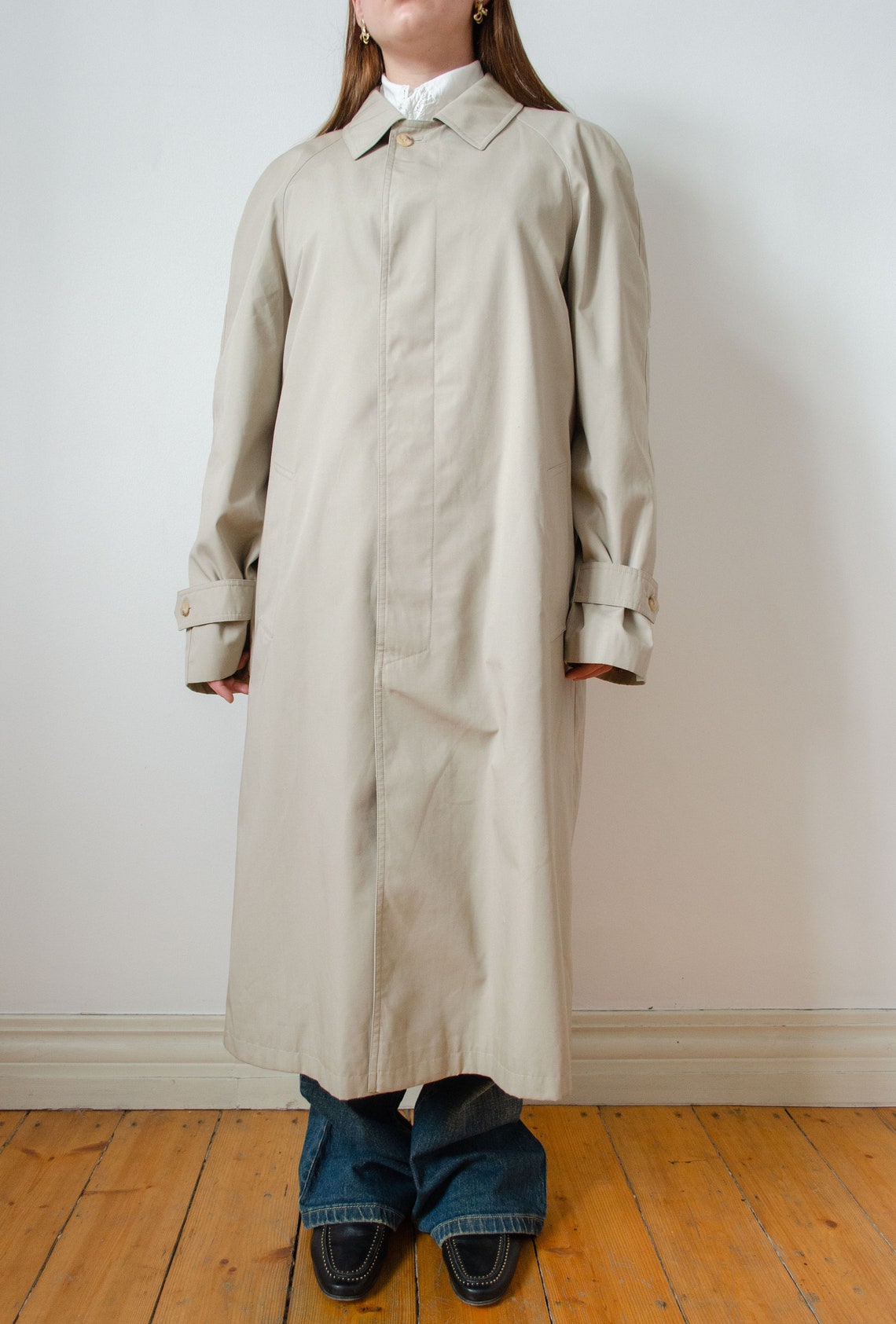 90s Vintage Beige Leather Trench Coat 10