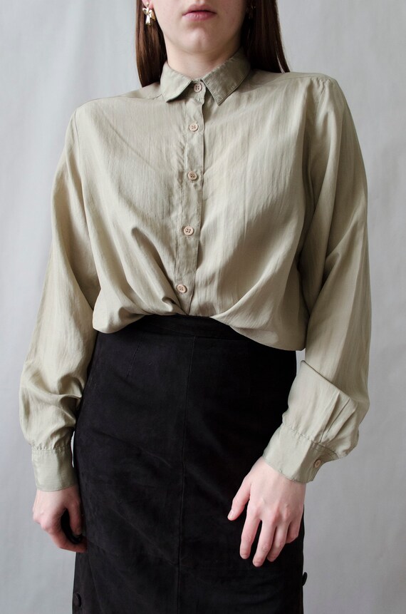 blusa seda beige