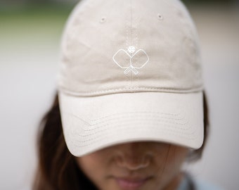 Minimalistic Pickleball Paddle White Logo Baseball Cap in Khaki