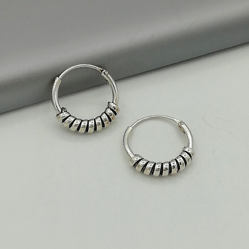 Tre Wire Hoops, Silver