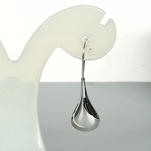 Sterling silver drop earring | Simple silver earrings | Tear drop earrings | Silver Accessories | Gifts for her | Casual Earrings | E1134