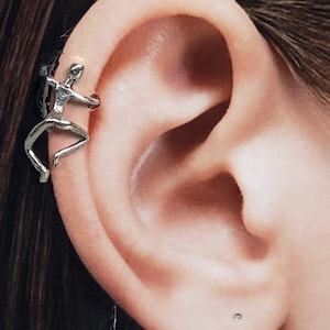 Climbing man ear cuff | Sterling silver ear climber | No piercing ear clip | Bohemian punk cuff | Cartilage cuff | Man cuff | E881