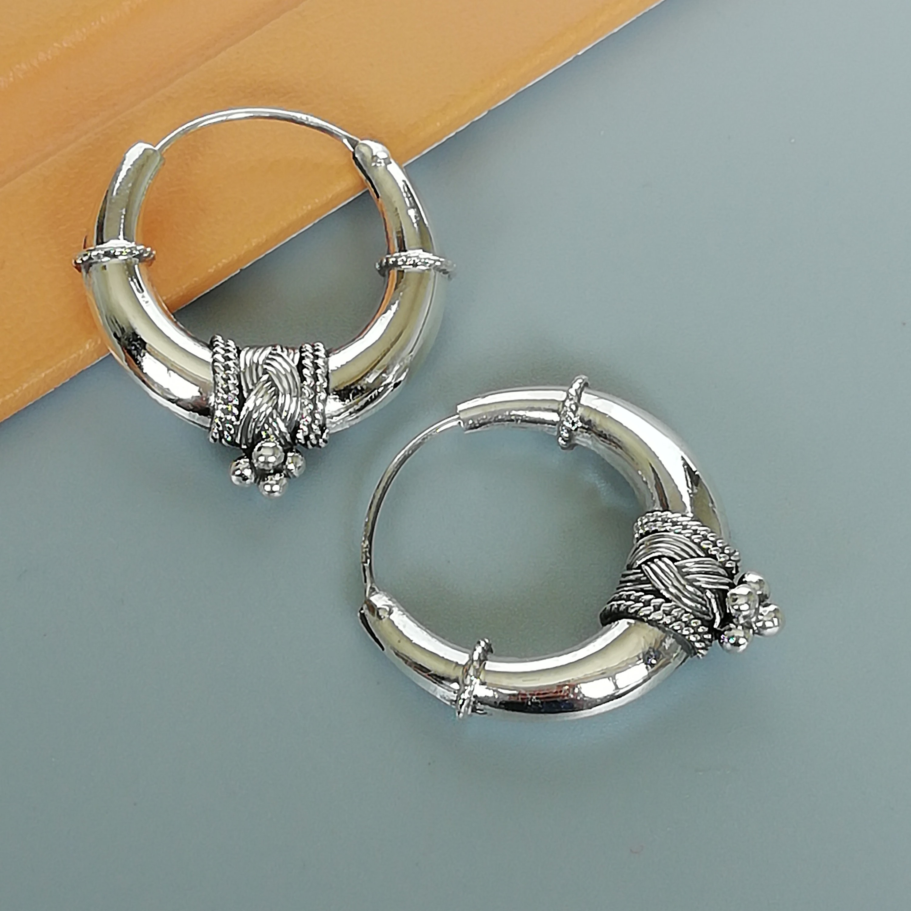Tibetan silver hoops | Thick hoops | Bohemian jewelry | 25 mm silver earrings | Silver jewelry | Silver ear hoops | Gift earrings | E766