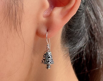 【Monday Edition】SILVER BELL EARRINGS il_1080xN.4345364455_pcd1.jpg