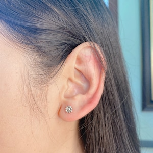 Tiny flower earrings  | Sterling silver flower ear studs | Cartilage studs | Boho jewelry | Little girls gift | Tragus studs | E715