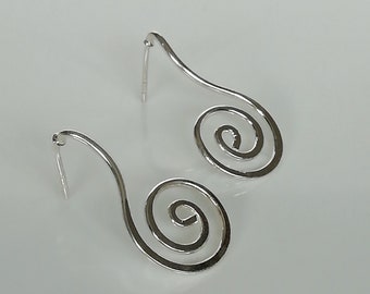 Boucle d’oreille en spirale en argent sterling | Boucles d’oreilles Boho | Boucles d’oreilles géométriques | Bijoux en argent | Boucles d’oreilles pour son | Boucles d’oreilles modernes| ENNB