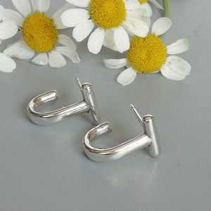 Sterling silver U hoops | Broken hoop ear studs | Bar and U studs |  Minimalist ear hoops | Casual wear hoops | Simple hoops | E1064