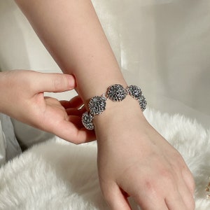 Sterlingzilveren schakelarmband | Goudsbloemarmband | Geëlektroformeerde zilveren armband | Dikke armband | Valentijnscadeau |  | BFC: