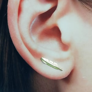 Gold feather ear studs | Sterling silver feather earrings | Wanderlust jewelry | Ear jewelry | Gold plated jewelry | E399