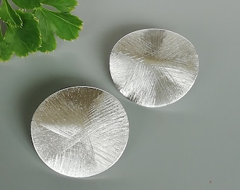 Large round ear stud | Matte ear studs | Sterling silver earrings | Dramatic | Scratched finish | Silver jewelry | Geometric studs | E769