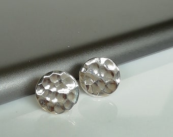 Beaten silver ear studs | Round studs  | Simple earrings | Silver jewelry | Geometric studs | Sterling silver ear studs || ESBN