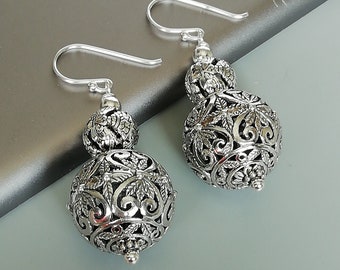 Sterling silver filigree ear dangler | Statement earrings | Egyptian earrings | Drop and dangle | Ear dangler | Wedding earrings | E1109