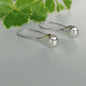 Sterling silver drop earring | Simple silver earrings | Tear drop earrings | Silver Accessories | Gifts for her | Casual Earrings |  E1087