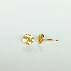 Gold studs | Dot Studs | Hammered Studs | Round ear studs | Silver jewelry | Silver accessories | Gold ear studs | Unisex ear studs | E27G