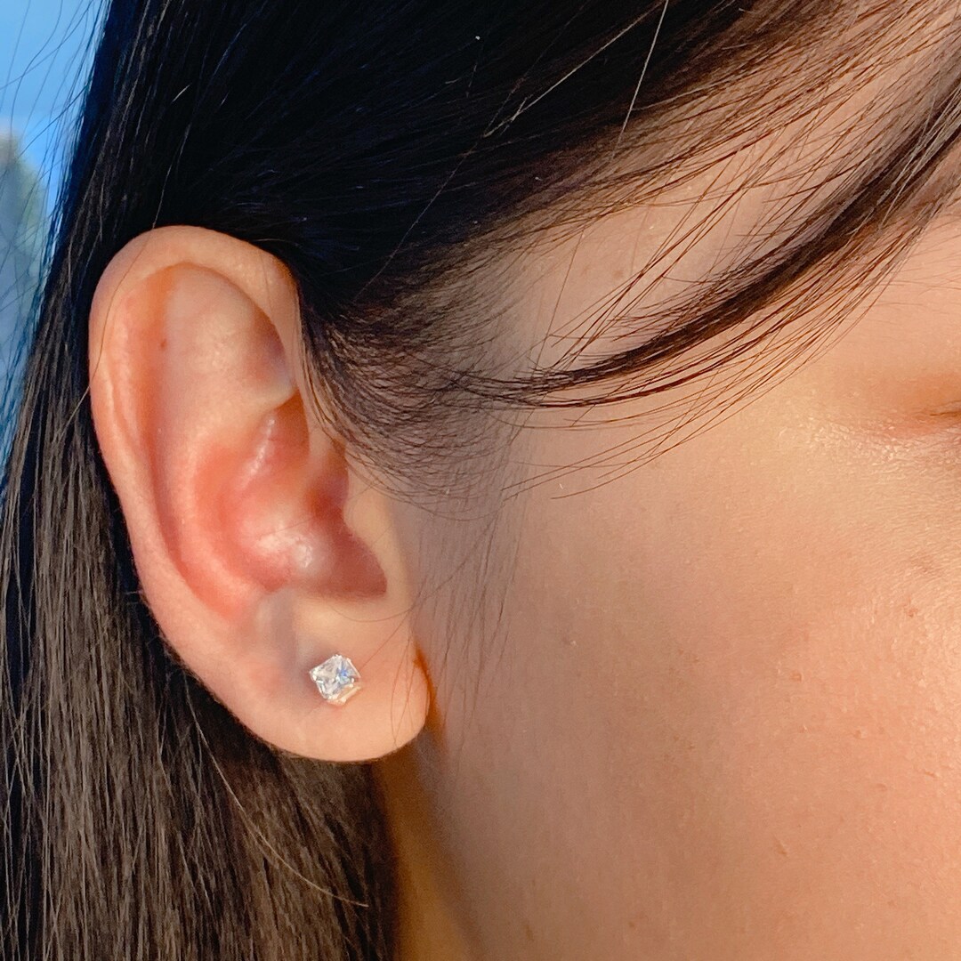 Boucles D'oreilles Puce Argent 925 - Cristal Carré Vert émeraude 4mm - Dolly-Bijoux - Neuves