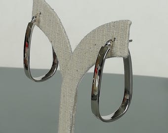 Sterling silver oval U hoops | Pair of oblong hoops | Minimalist jewelry | Hoop earrings  | Silver jewelry | Everyday ear hoops | E1166