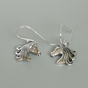 Sterling silver horse earrings | Horse mane ear dangler | Earrings | Fun earrings | 925 Silver Accessories | Gifts for her | E645