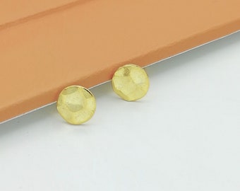 Clous d’or | Points Studs | Clous martelés | Goujons d’oreille ronds | Bijoux en argent | Accessoires en argent | Goujons d’oreille d'| Goujons unisexes d’oreille | ENIg (en)