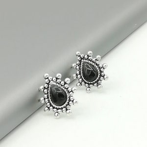 Black ear studs | Tear drop studs | Tiny studs | Simple ear studs | Silver jewelry | Silver ear studs | Pretty earrings |E197