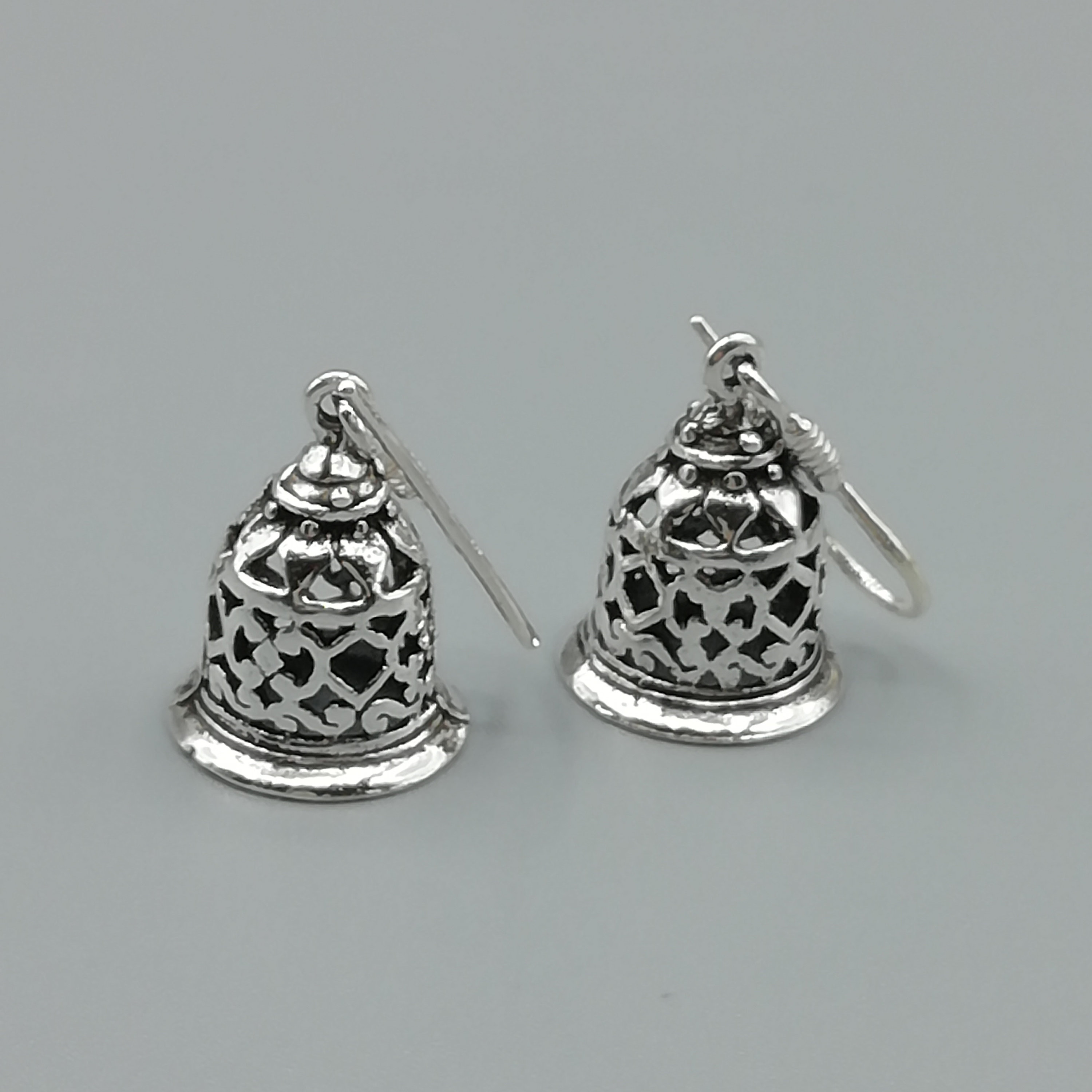 [COLD FRAME] / ☆ COLORLESS BELL EARRINGS COLORLESS BELL EARRINGS