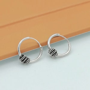 Silber Bali Creolen | 12 mm Silber Creolen | Gedrehte Drahtreifen | Ethnische Reifen | Ohrlöcher | Minimalistische Creolen | Silberohrringe | E46