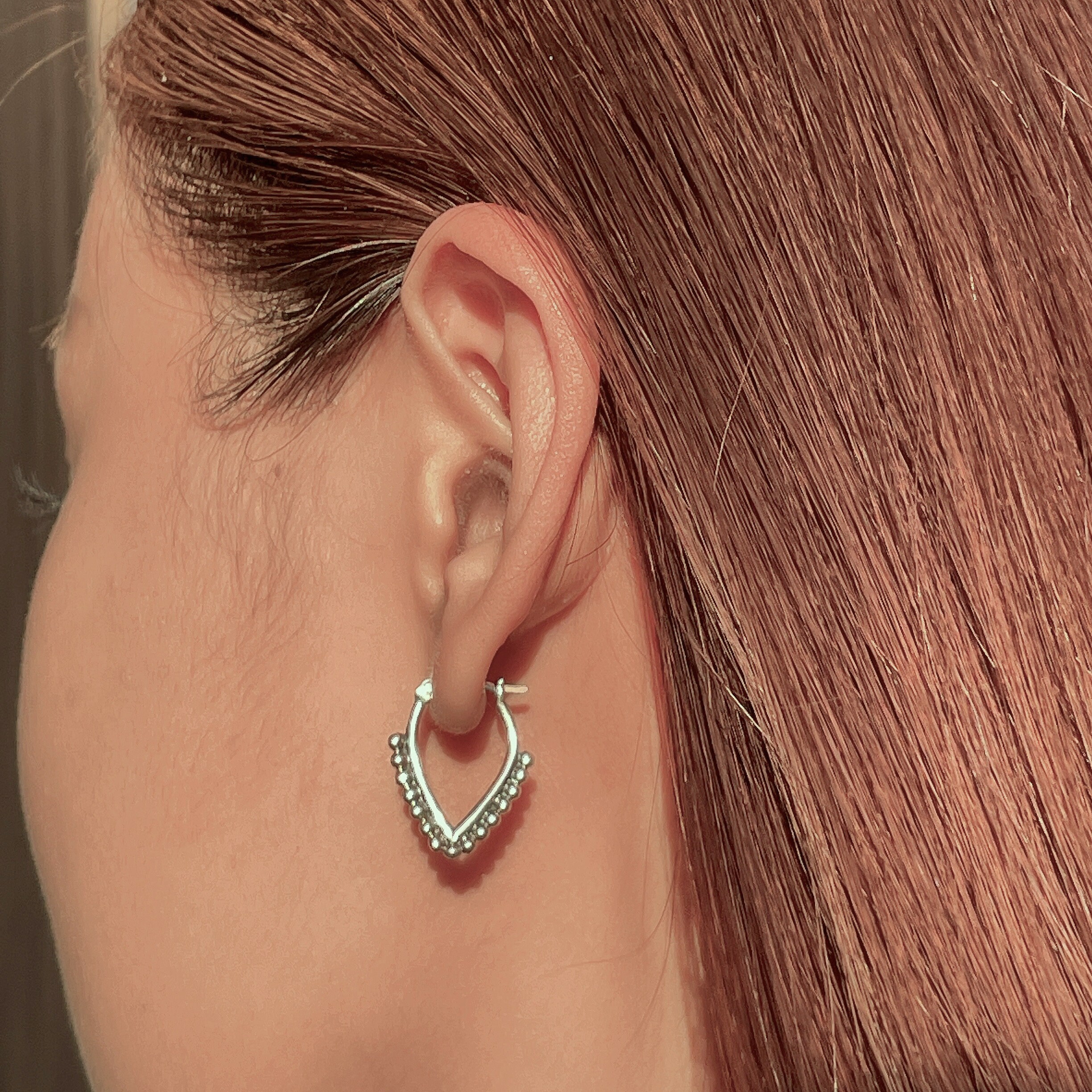 [TATIANA] 925Silver☆Drop by drop hoop Earrings Humble Chic Rhinestone Hoop Earrings - Silver Teardrop Drop