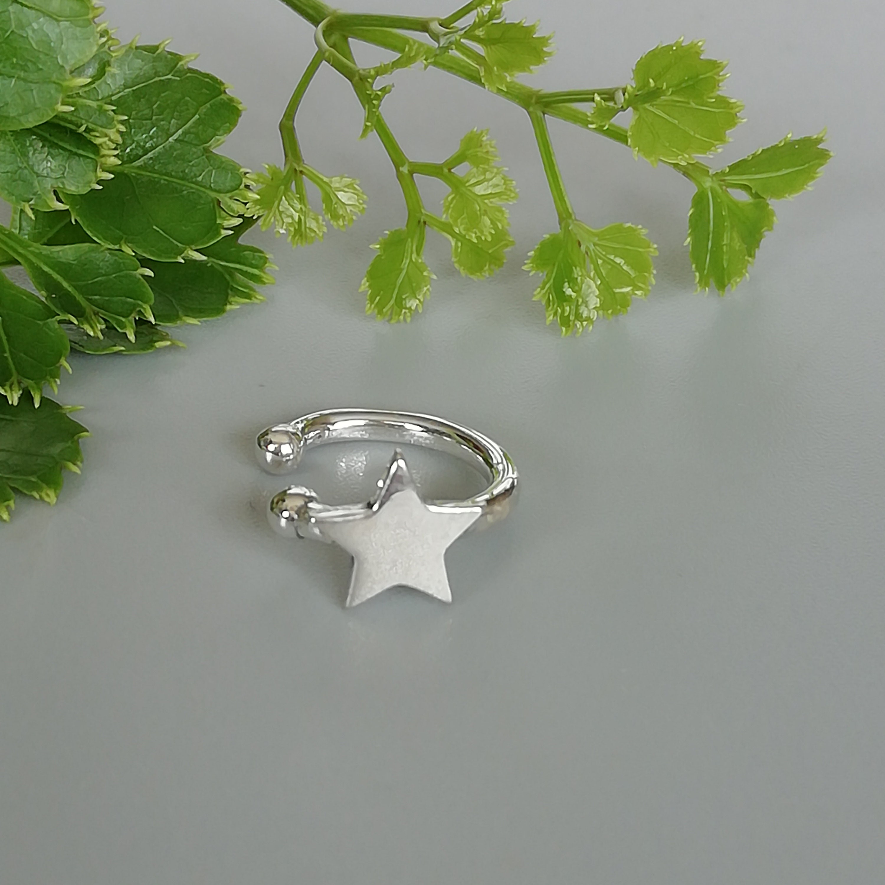 Silver star ear cuff | Cartilage ear cuff  | No piercing open ended ear cuff | Bohemian Cuff | Unisex ear cuff | Minimalistic cuff | E1030