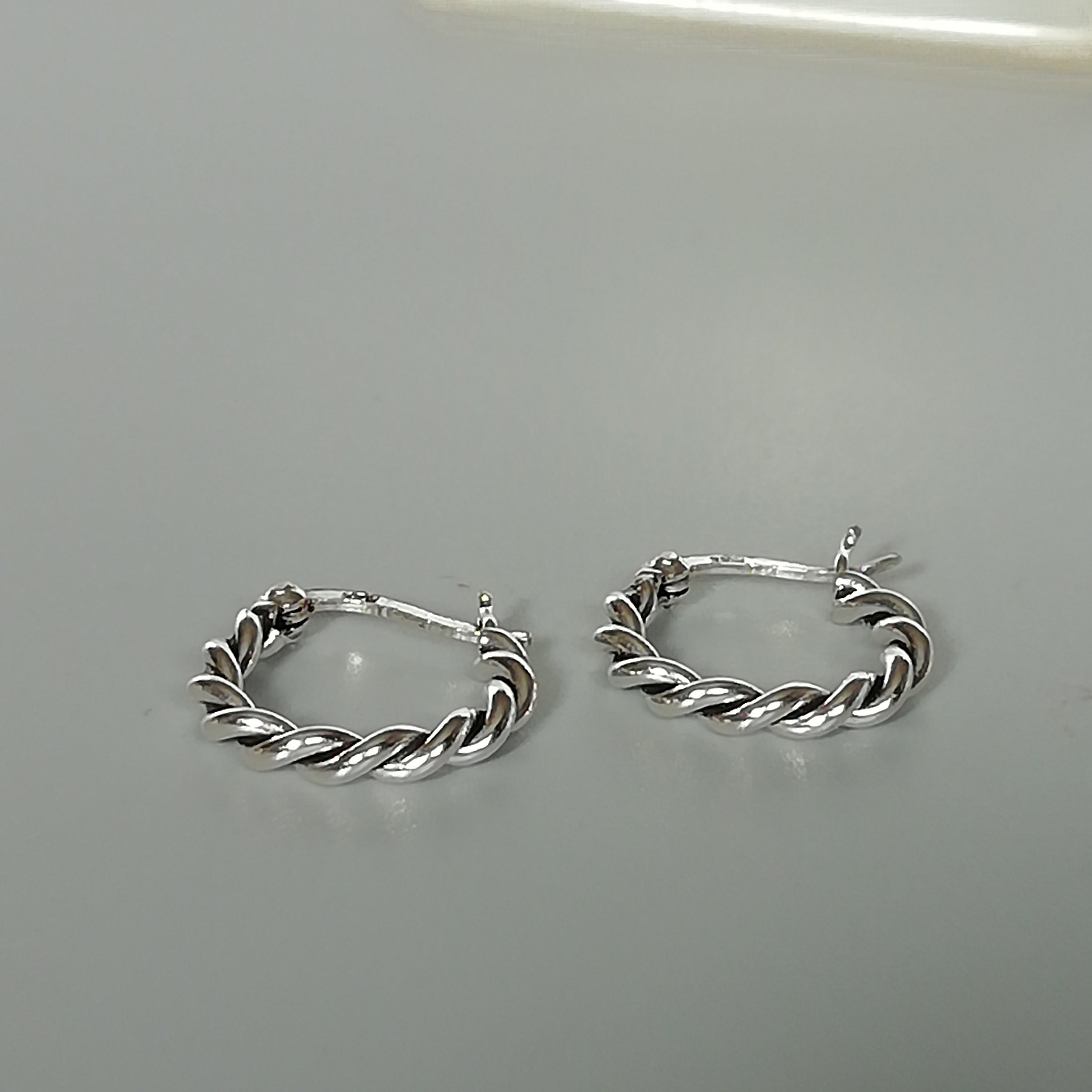 Twisted silver hoops 17mm silver hoops Silver jewelry | Etsy