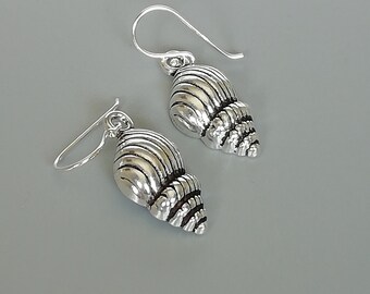 Sterling Silver Conch Shell Dangle Earrings | Beach Jewelry | Boho Sea Earrings | E312