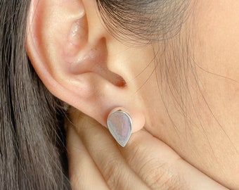 Tear drop ear studs | Tiny ear studs | Sterling silver minimalist earring | Casual ear studs | Silver jewelry | Geometric studs | ECLR
