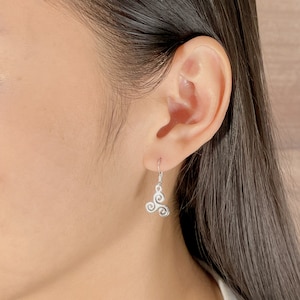 Brincos de triskelion | Brincos de orelha | Brincos de boho | Brincos de prata esterlina | Brincos de prata 925 | E599