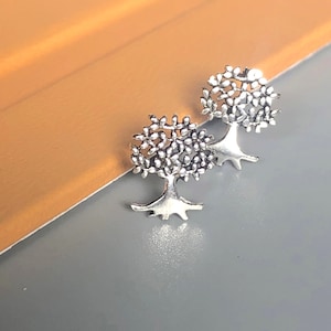 Silver tree of life ear stud | Tree earrings | Cartilage earrings | Sterling silver jewelry | Bohemian | Body piercing studs | E441s