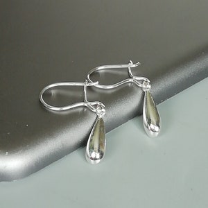 Sterling silver drop earring | Delicate silver earrings | Tear drop earrings | Silver Accessories | Gifts for her | Casual Earrings | E1136