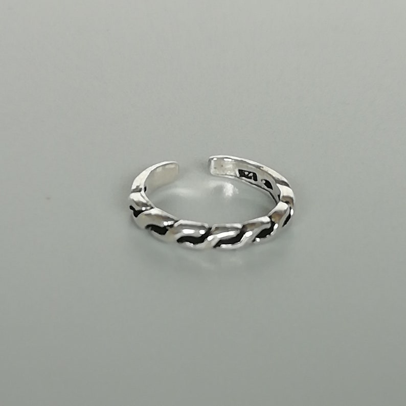Twisted silver toe ring Toe band TCC Sterling silver toe band Minimalist toe ring Bohemian jewelry Body jewelry