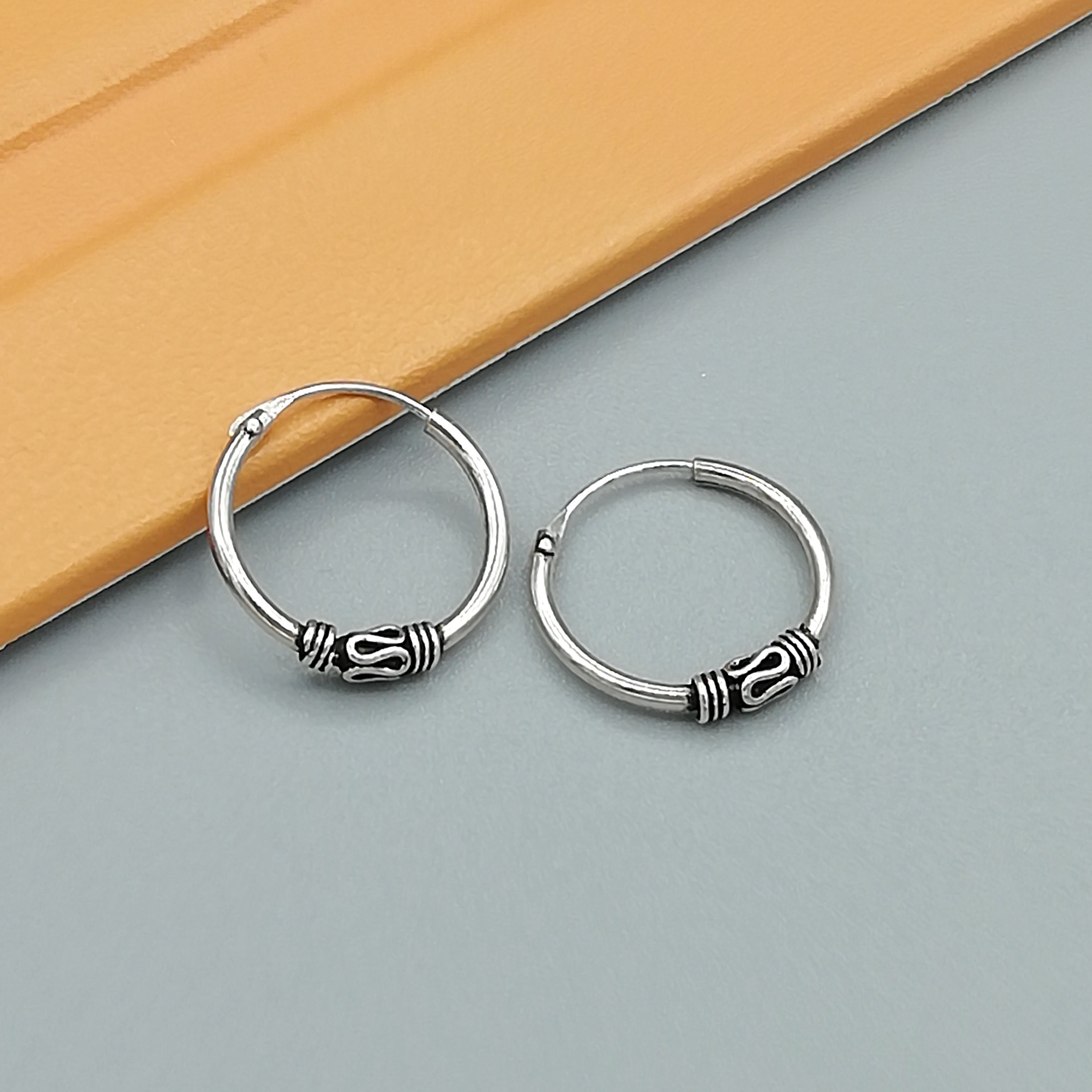 Ethnic Bali hoops | 14 mm silver hoops | Tribal hoop earrings | Ear piercings | Minimalist hoops | Silver ear hoops | E97