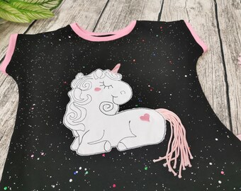 Doodle sleeping unicorn