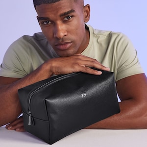 Trousse DOPP en cuir monogrammée pour garçons d'honneur, idée cadeau pour mariage, trousse cadeau personnalisée, trousse de toilette pour homme, cadeau souvenir pour homme, cadeau personnalisé