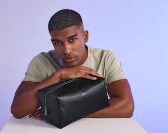 Gepersonaliseerde veganistische leren reistoilettas voor heren, bruidsjonkerscadeaus voor mannen, aangepaste Dopp-set