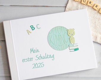 Fotoalbum Einschulung Bär - Mein erster Schultag A4 - personalisiert - Geschenk zur Einschulung mit Name und Datum - Mädchen - Junge