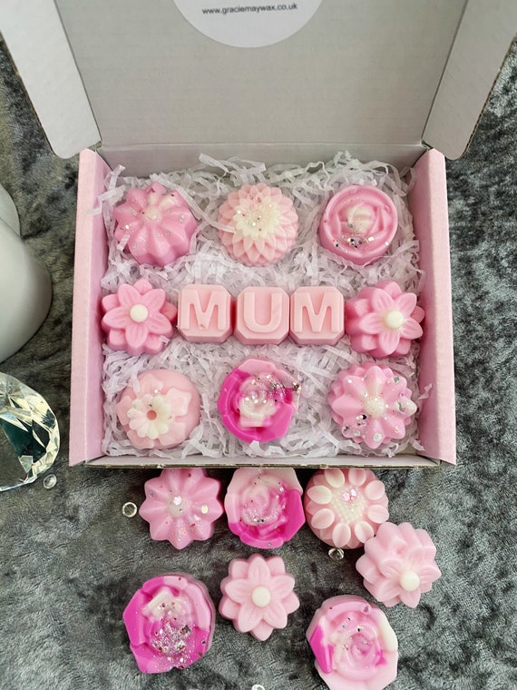 Personalised wax melt gift box -12 Soy wax melts - flower wax melts - cruelty free, biodegradable glitter-Mum, Mam, Nan, Sis, Gran