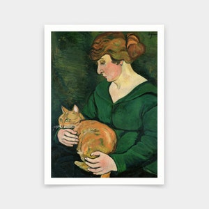 Puede incluir: Una mujer con un vestido verde sostiene un gato jengibre en su regazo. La mujer tiene el pelo rojo y mira al gato. La pintura está realizada en un estilo estilizado, casi cubista.