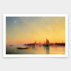 Puede incluir: Una pintura que representa una ciudad con una puesta de sol dorada sobre una masa de agua. Hay varios barcos y góndolas en el agua, con una luna creciente en el cielo.