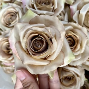 10-100pcs Taupe Silk Flowers Head Brown Artificial Flowers Wedding Flowers Light Taupe Fake Flowers for Wedding Bouquets Party Arrangements