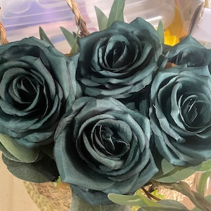 Emerald Green Rose Head, 10pcs High Quality Emerald Green Silk Flowers for Wedding Party Decorations 10-60pcs Wholesale Flowers