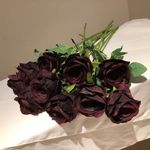 10pcs Artificial Rose Stems, Burgundy Rose Stems, Artificial Rose Flowers Bride Bouquet Babybreath Fake Flower for Wedding Centerpieces