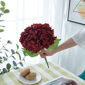 6 Big Head Burgund Seide Hortensie Strauch Burgund künstliche Blumen für Home Office Hochzeit Zeremonie Mittelschmuck Dekor