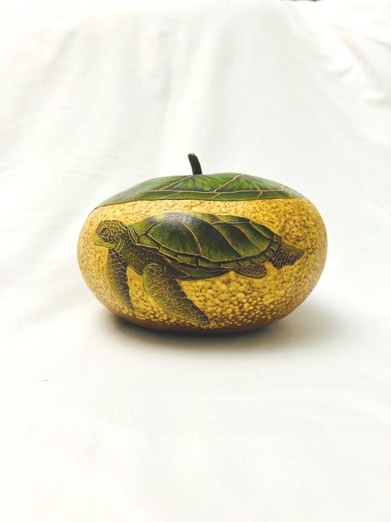 Sea Turtle Bowl with lid