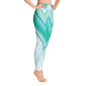 Turquoise Yoga Leggings with Zigzag Print - Super soft, stretchy and comfortable