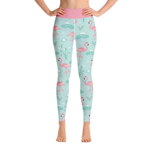 Summer Yoga Leggings with Pink Flamingo Design