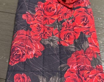Quilted dark romance kindle sleeve with bow